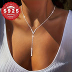 Collier en Y triangle argent 925 porté au cou, Maison du Collier collection luxe