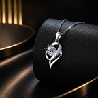 Collier cœur solitaire zircon, détail du pendentif et chaîne — Maison du Collier