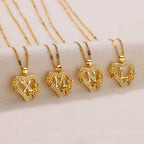 Collier initiale lettre doré serti de zircons — collier lettre initiale femme Maison du Collier