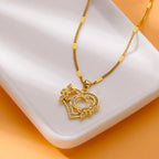Collier lettre personnalisé femme doré zircon — idée cadeau Maison du Collier