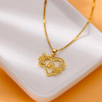 Collier initiale femme doré zircon scintillant — Maison du Collier