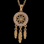 Collier doré femme pendentif élégant — vue de face bijou acier inoxydable