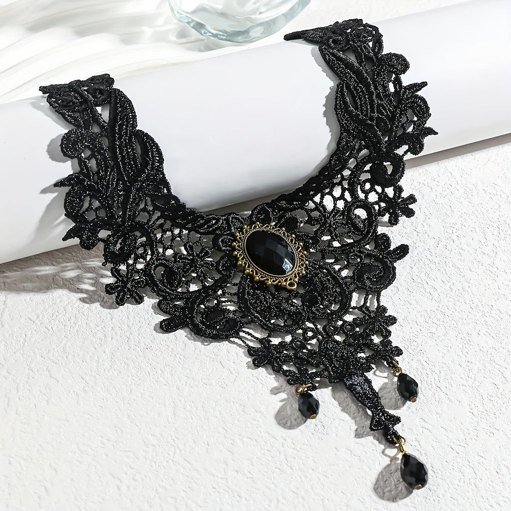 Collier Nuit de Velours détail pendentif femme
