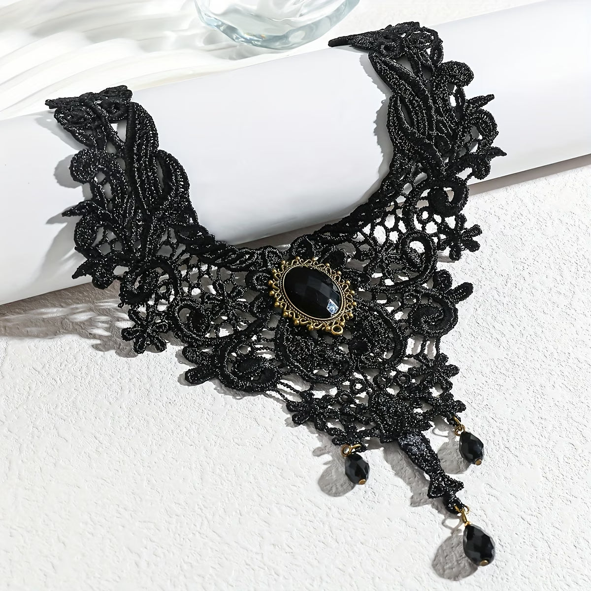 Collier Nuit de Velours détail pendentif femme